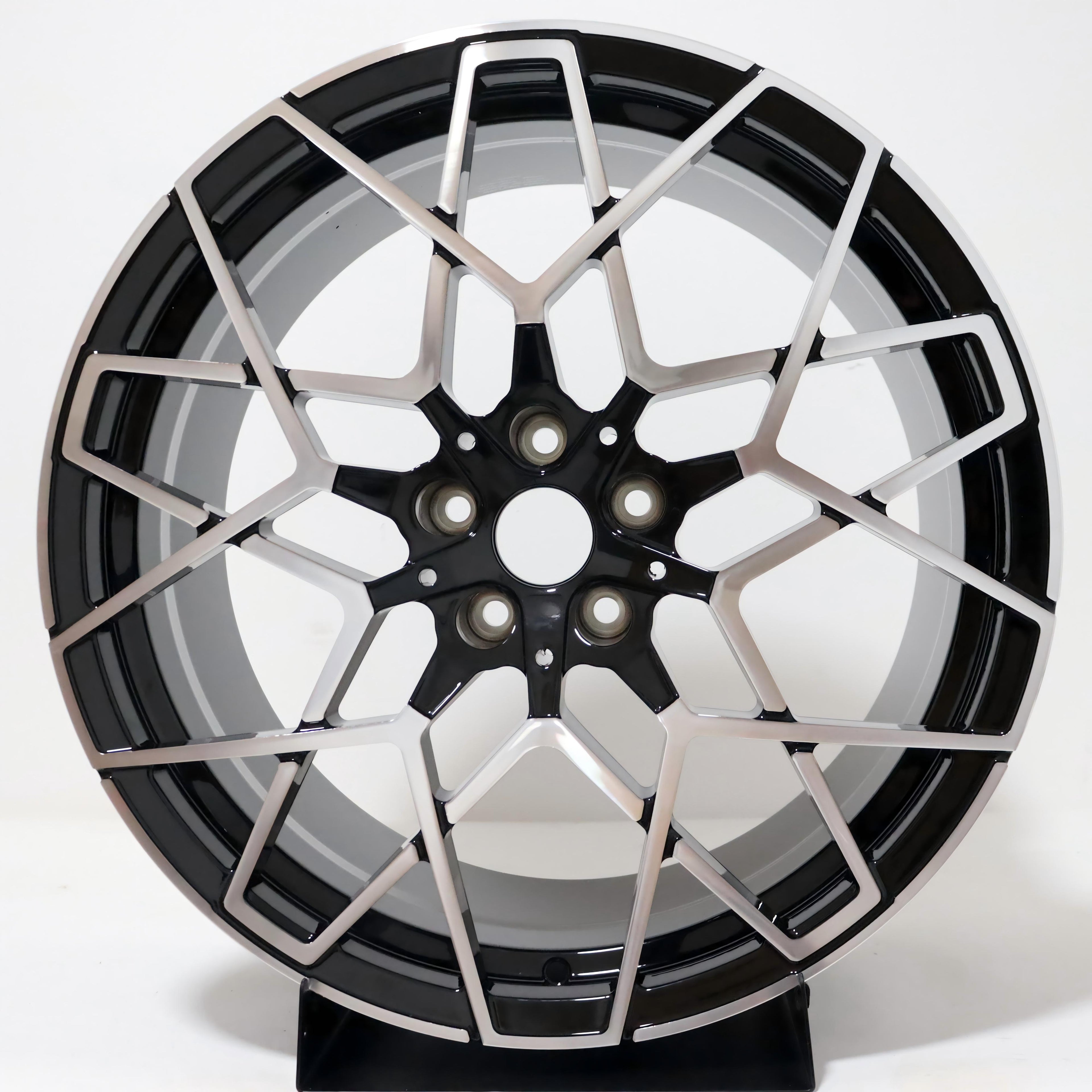 BMW 813M Custom Design